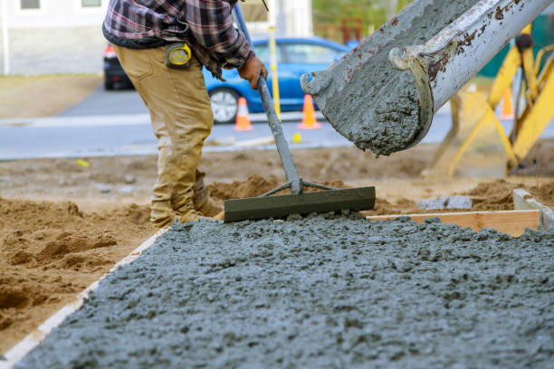 Best Concrete Pool Decks in Delevan, NY